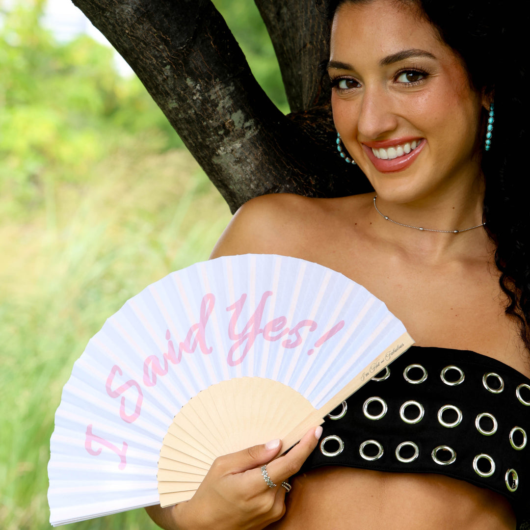 Best Hand Fans for Weddings: Style, Function & a Little Drama