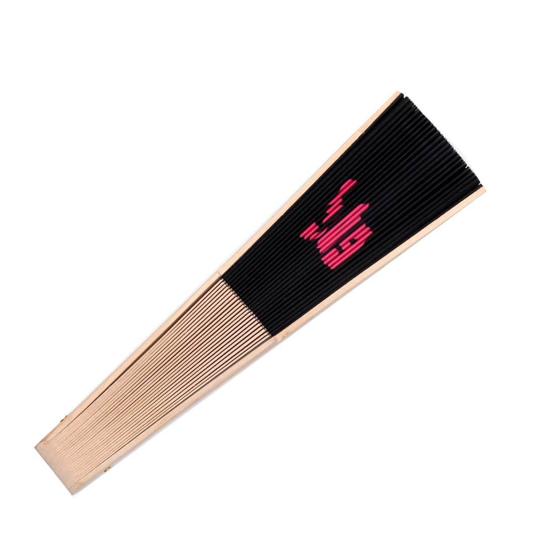 side view of yass queen fan